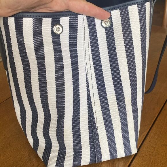 kate spade Street Tote - Picture 10 of 15